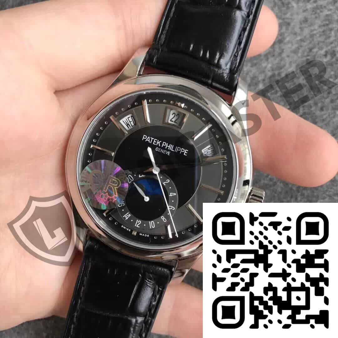 a hand holding a watch